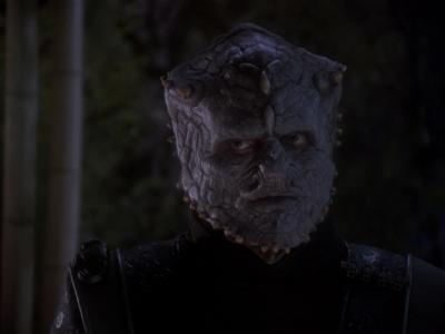Star Trek: Deep Space Nine Screencaps "Hippocratic Oath" (S4:E4)