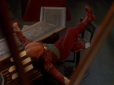Star Trek: Deep Space Nine Screencaps "Hippocratic Oath" (S4:E4)