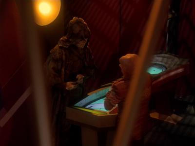 Star Trek: Deep Space Nine Screencaps "Hippocratic Oath" (S4:E4)