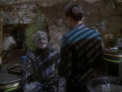 Star Trek: Deep Space Nine Screencaps "Hippocratic Oath" (S4:E4)