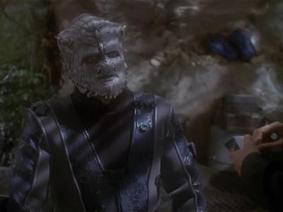 Star Trek: Deep Space Nine Screencaps "Hippocratic Oath" (S4:E4)