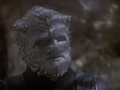Star Trek: Deep Space Nine Screencaps "Hippocratic Oath" (S4:E4)