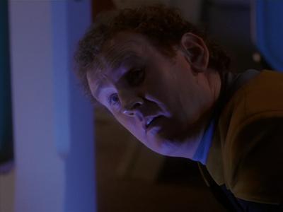Star Trek: Deep Space Nine Screencaps "Hippocratic Oath" (S4:E4)