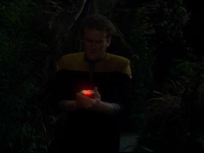 Star Trek: Deep Space Nine Screencaps "Hippocratic Oath" (S4:E4)