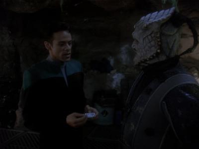 Star Trek: Deep Space Nine Screencaps "Hippocratic Oath" (S4:E4)