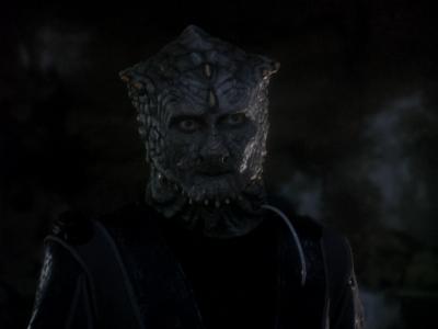 Star Trek: Deep Space Nine Screencaps "Hippocratic Oath" (S4:E4)