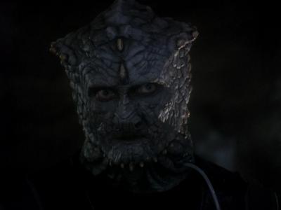 Star Trek: Deep Space Nine Screencaps "Hippocratic Oath" (S4:E4)