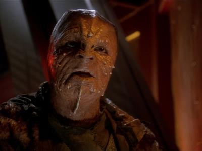 Star Trek: Deep Space Nine Screencaps "Hippocratic Oath" (S4:E4)