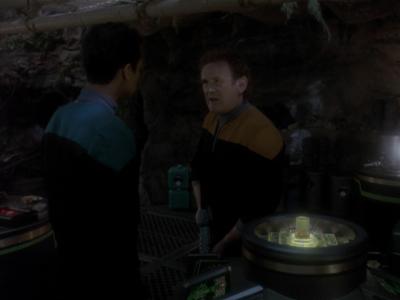 Star Trek: Deep Space Nine Screencaps "Hippocratic Oath" (S4:E4)