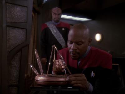 Star Trek: Deep Space Nine Screencaps "Hippocratic Oath" (S4:E4)