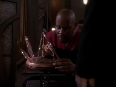 Star Trek: Deep Space Nine Screencaps "Hippocratic Oath" (S4:E4)