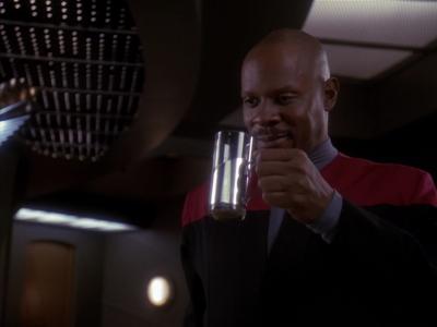 Star Trek: Deep Space Nine Screencaps "Hippocratic Oath" (S4:E4)