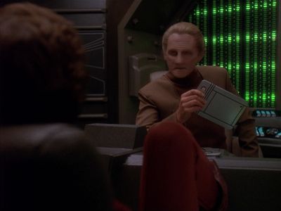 Star Trek: Deep Space Nine Screencaps "Indiscretion" (S4:E5)