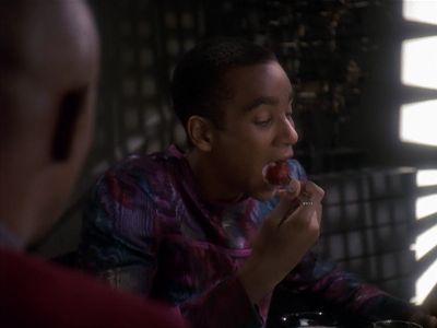 Star Trek: Deep Space Nine Screencaps "Indiscretion" (S4:E5)