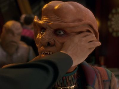 Star Trek: Deep Space Nine Screencaps "Rejoined" (S4:E6)