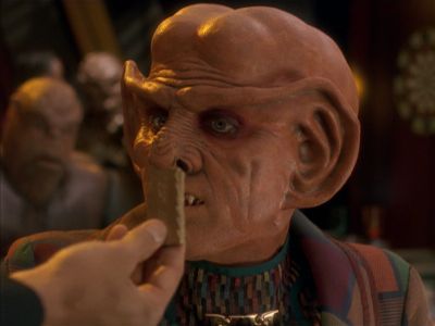 Star Trek: Deep Space Nine Screencaps "Rejoined" (S4:E6)