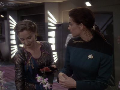 Star Trek: Deep Space Nine Screencaps "Rejoined" (S4:E6)