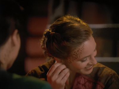Star Trek: Deep Space Nine Screencaps "Rejoined" (S4:E6)