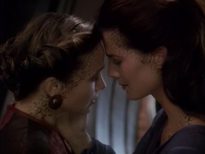 Star Trek: Deep Space Nine Screencaps "Rejoined" (S4:E6)