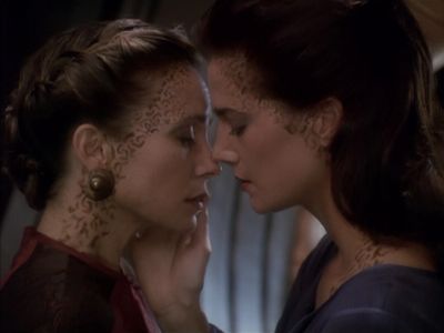 Star Trek: Deep Space Nine Screencaps "Rejoined" (S4:E6)
