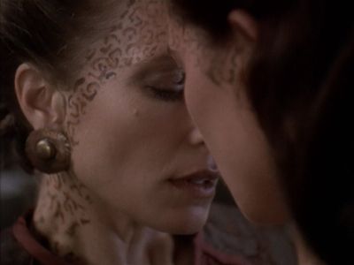 Star Trek: Deep Space Nine Screencaps "Rejoined" (S4:E6)