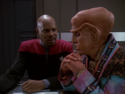 Star Trek: Deep Space Nine Screencaps "Starship Down" (S4:E7)