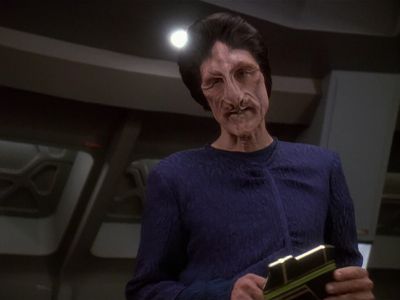Star Trek: Deep Space Nine Screencaps "Starship Down" (S4:E7)