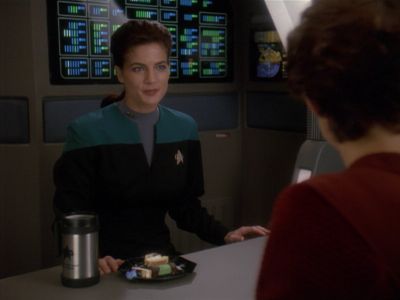 Star Trek: Deep Space Nine Screencaps "Starship Down" (S4:E7)