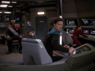 Star Trek: Deep Space Nine Screencaps "Starship Down" (S4:E7)