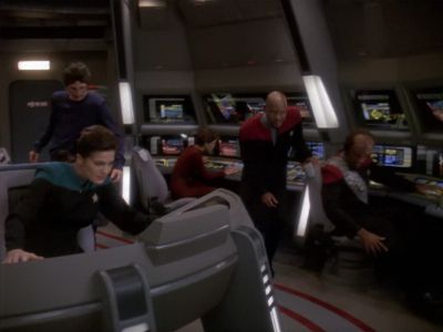 Star Trek: Deep Space Nine Screencaps "Starship Down" (S4:E7)