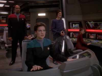 Star Trek: Deep Space Nine Screencaps "Starship Down" (S4:E7)