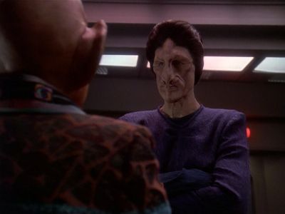 Star Trek: Deep Space Nine Screencaps "Starship Down" (S4:E7)