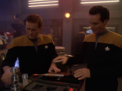 Star Trek: Deep Space Nine Screencaps "Starship Down" (S4:E7)