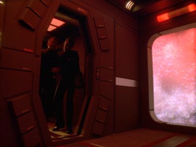 Star Trek: Deep Space Nine Screencaps "Starship Down" (S4:E7)