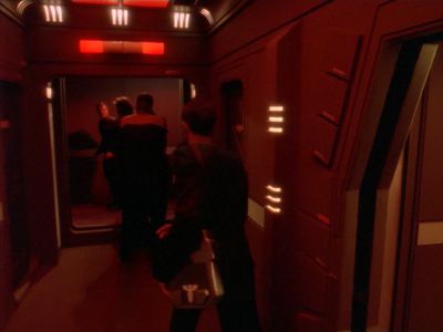 Star Trek: Deep Space Nine Screencaps "Starship Down" (S4:E7)