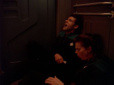 Star Trek: Deep Space Nine Screencaps "Starship Down" (S4:E7)