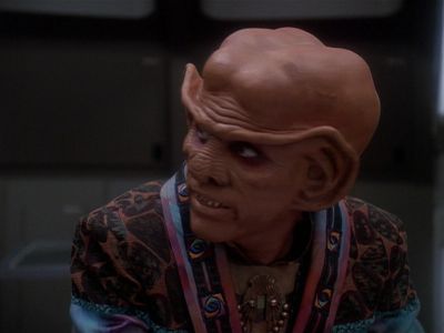 Star Trek: Deep Space Nine Screencaps "Starship Down" (S4:E7)