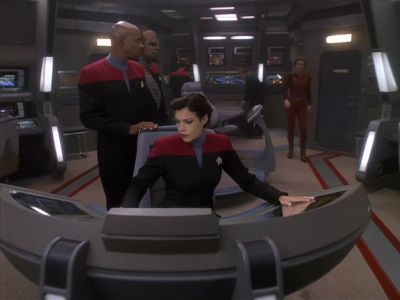 Star Trek: Deep Space Nine Screencaps "Starship Down" (S4:E7)
