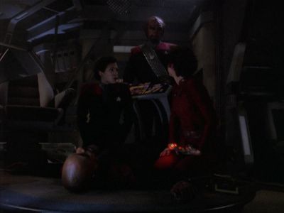 Star Trek: Deep Space Nine Screencaps "Starship Down" (S4:E7)