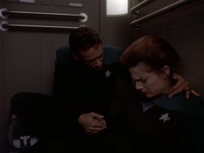 Star Trek: Deep Space Nine Screencaps "Starship Down" (S4:E7)