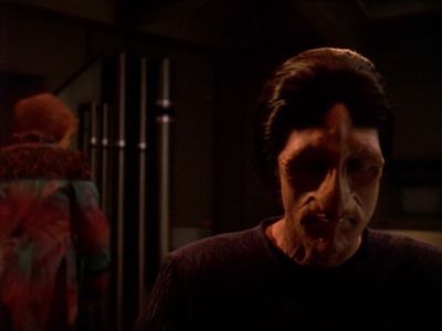 Star Trek: Deep Space Nine Screencaps "Starship Down" (S4:E7)