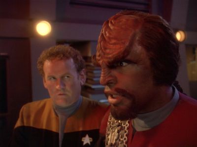 Star Trek: Deep Space Nine Screencaps "Starship Down" (S4:E7)