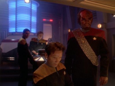 Star Trek: Deep Space Nine Screencaps "Starship Down" (S4:E7)