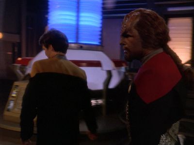 Star Trek: Deep Space Nine Screencaps "Starship Down" (S4:E7)