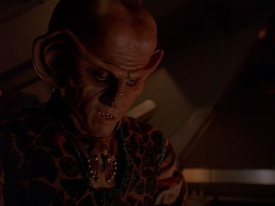 Star Trek: Deep Space Nine Screencaps "Starship Down" (S4:E7)