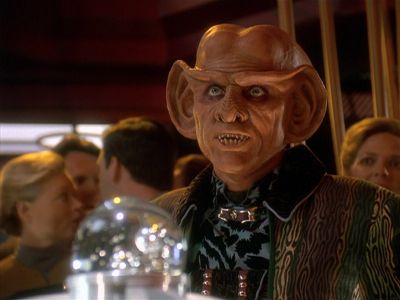 Star Trek: Deep Space Nine Screencaps "Starship Down" (S4:E7)