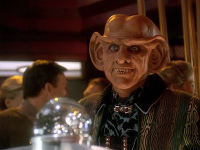 Star Trek: Deep Space Nine Screencaps "Starship Down" (S4:E7)