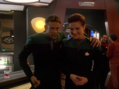 Star Trek: Deep Space Nine Screencaps "Starship Down" (S4:E7)