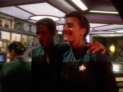 Star Trek: Deep Space Nine Screencaps "Starship Down" (S4:E7)