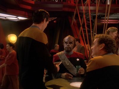 Star Trek: Deep Space Nine Screencaps "Starship Down" (S4:E7)